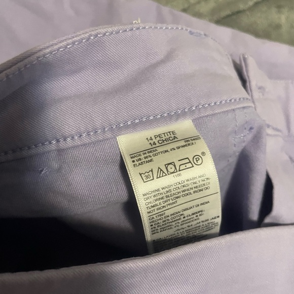 OLD NAVY PIXIE PANT in light purple. Size 14P - Picture 6 of 7